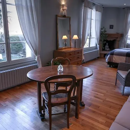 D'hote La Bacotterie Bois-le-Roi (Seine-et-Marne)